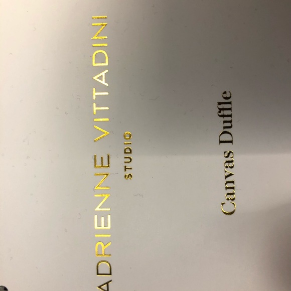 Adrienne Vittadini Travel Bag - Picture 3 of 3